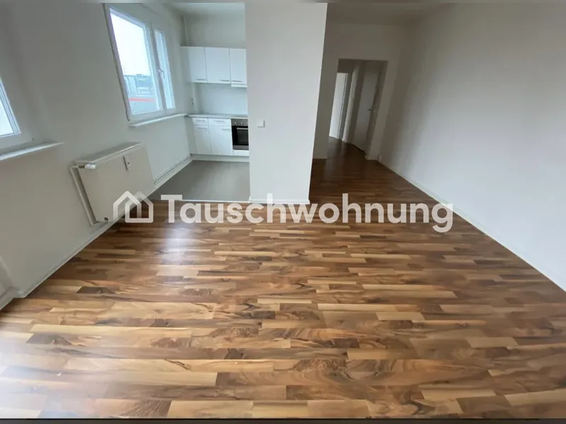 Tauschwohnung: 2 Zimmer Wohnung, Lichtenberg, 50m2, 6. Etage — photo 1